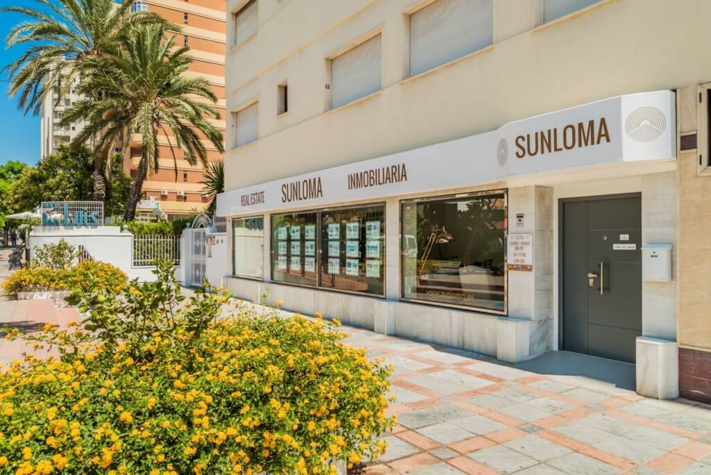 Sunloma Toimisto Ulkoa