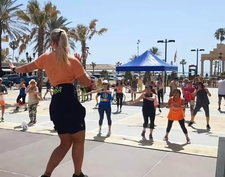 BuenaVibra Bienestar ryhmäliikuntaa Aurinkorannikolla